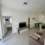 Rent 5 bedroom apartment of 85 m² in Genoa