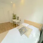 Rent 5 bedroom apartment in Seville