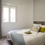 Rent a room of 150 m² in madrid