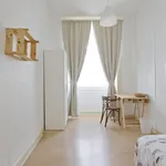 Rent 7 bedroom apartment in Lisbon