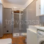 Rent 2 bedroom apartment of 83 m² in Moltrasio