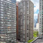 Rent 2 bedroom apartment of 94 m² in New York