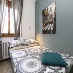Rent a room of 103 m² in Milan