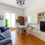 Rent 3 bedroom apartment of 80 m² in Milano