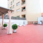 Alquilo 4 dormitorio apartamento de 6 m² en Barcelona