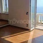 Rent 3 bedroom apartment of 105 m² in Genova