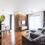 Pronajměte si 3 ložnic/e byt o rozloze 102 m² v Prague