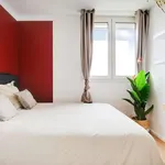 Rent a room in paris