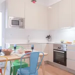 Rent a room of 130 m² in Madrid