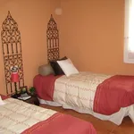 Rent a room in Seville']