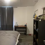  appartement avec 4 chambre(s) en location à Sherbrooke