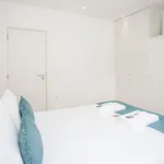 Rent 1 bedroom apartment of 45 m² in Porto