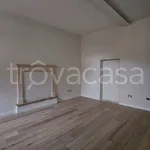 Affitto 5 camera appartamento di 80 m² in Tregnago