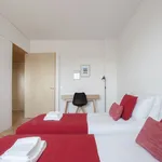 Rent 3 bedroom apartment of 85 m² in Porto