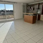 Rent 3 bedroom apartment of 71 m² in Marseille