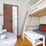 Rent 1 bedroom apartment of 17 m² in Paris