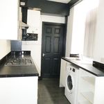 Rent 2 bedroom flat in Stoke-on-Trent