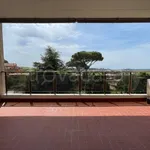 Rent 4 bedroom apartment of 96 m² in Roma