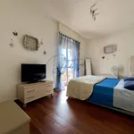 Rent 4 bedroom apartment of 90 m² in Carrara