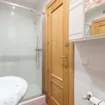 Rent a room of 180 m² in Madrid