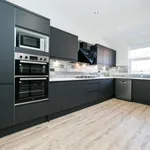 Rent 6 bedroom house in Leeds