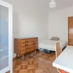 Rent 7 bedroom apartment in Lisbon