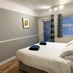 Rent 1 bedroom apartment of 753 m² in London