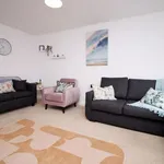 Rent 3 bedroom apartment in Newport