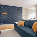 Rent 1 bedroom apartment of 56 m² in Porto