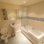 Rent 3 bedroom flat in Yorkshire And The Humber