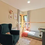 Rent 3 bedroom apartment of 99 m² in Porto