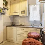 Rent 1 bedroom apartment of 50 m² in Florence