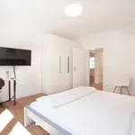 Miete 4 Schlafzimmer wohnung von 90 m² in Düsseldorf