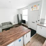 Rent 4 bedroom house in Leeds