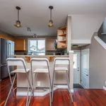 Maison de 1345 m² avec 3 chambre(s) en location à Calgary