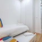 Rent 2 bedroom apartment in lisbon