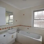 Rent 4 bedroom house in South East England