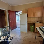 Rent 1 bedroom apartment in Roodepoort