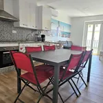 Rent 3 bedroom apartment in Cádiz