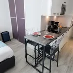 Rent 2 bedroom apartment of 22 m² in Bordeaux