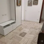 Rent 2 bedroom apartment of 65 m² in Milan