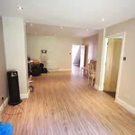 Rent 4 bedroom house in West Midlands