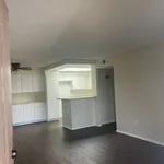 Rent 2 bedroom apartment of 87 m² in Anaheim