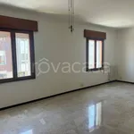 Rent 4 bedroom apartment in Abano Terme