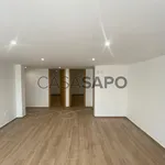 Rent 4 bedroom house of 132 m² in Amadora