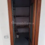 Affitto 4 camera appartamento di 145 m² in Naples