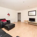 Rent 3 bedroom apartment in Edinburgh