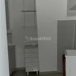 Affitto 5 camera appartamento di 85 m² in Frosinone