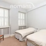 Rent 4 bedroom apartment of 80 m² in Bath