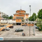 Affitto 3 camera appartamento di 80 m² in Bologna